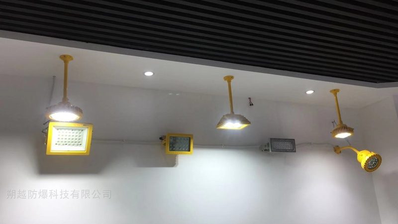 射灯防眩光，效果如何？一场对比评测解析**